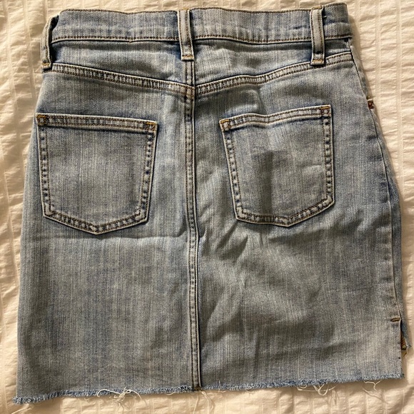 Aritzia mini denim skirt - Picture 3 of 3